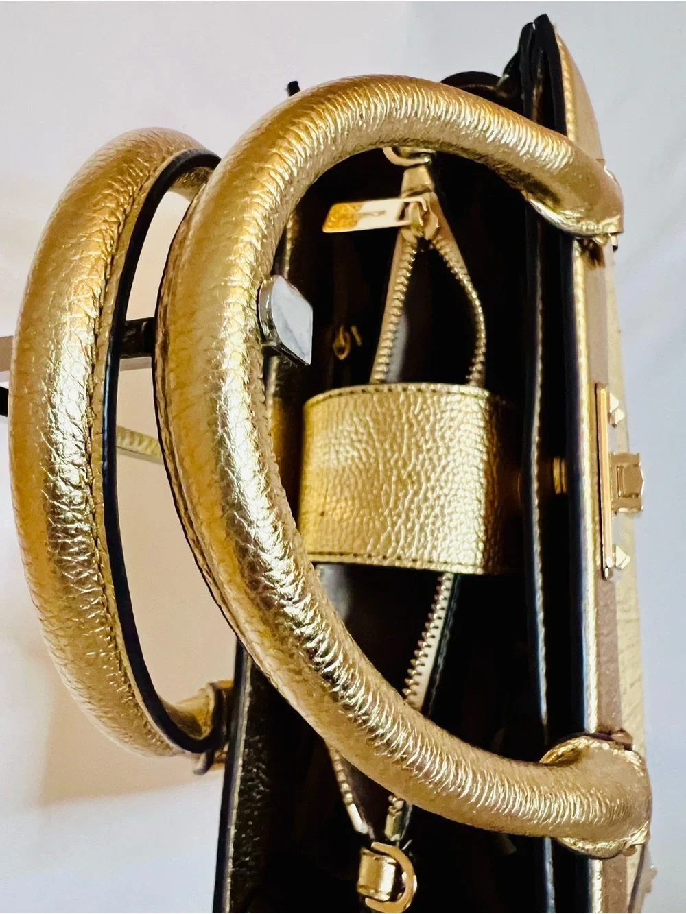 Michael Kors gorgeous michael